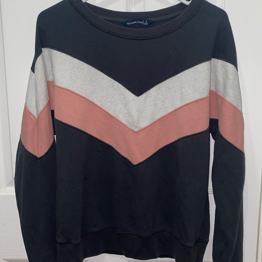 abercrombie and fitch medium crewneck